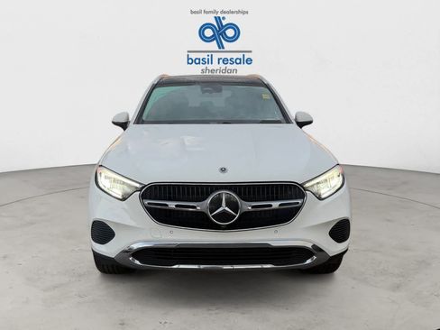 Used 2025 Mercedes-Benz GLC 300 4MATIC image 10