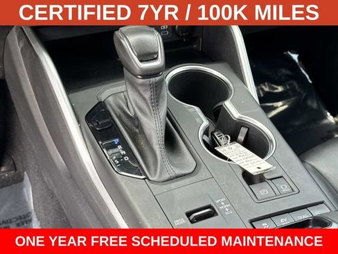 Used 2022 Toyota Highlander XLE AWD/4WD image 23