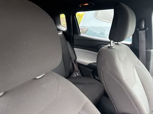 Used 2023 Jeep Compass Sport image 6