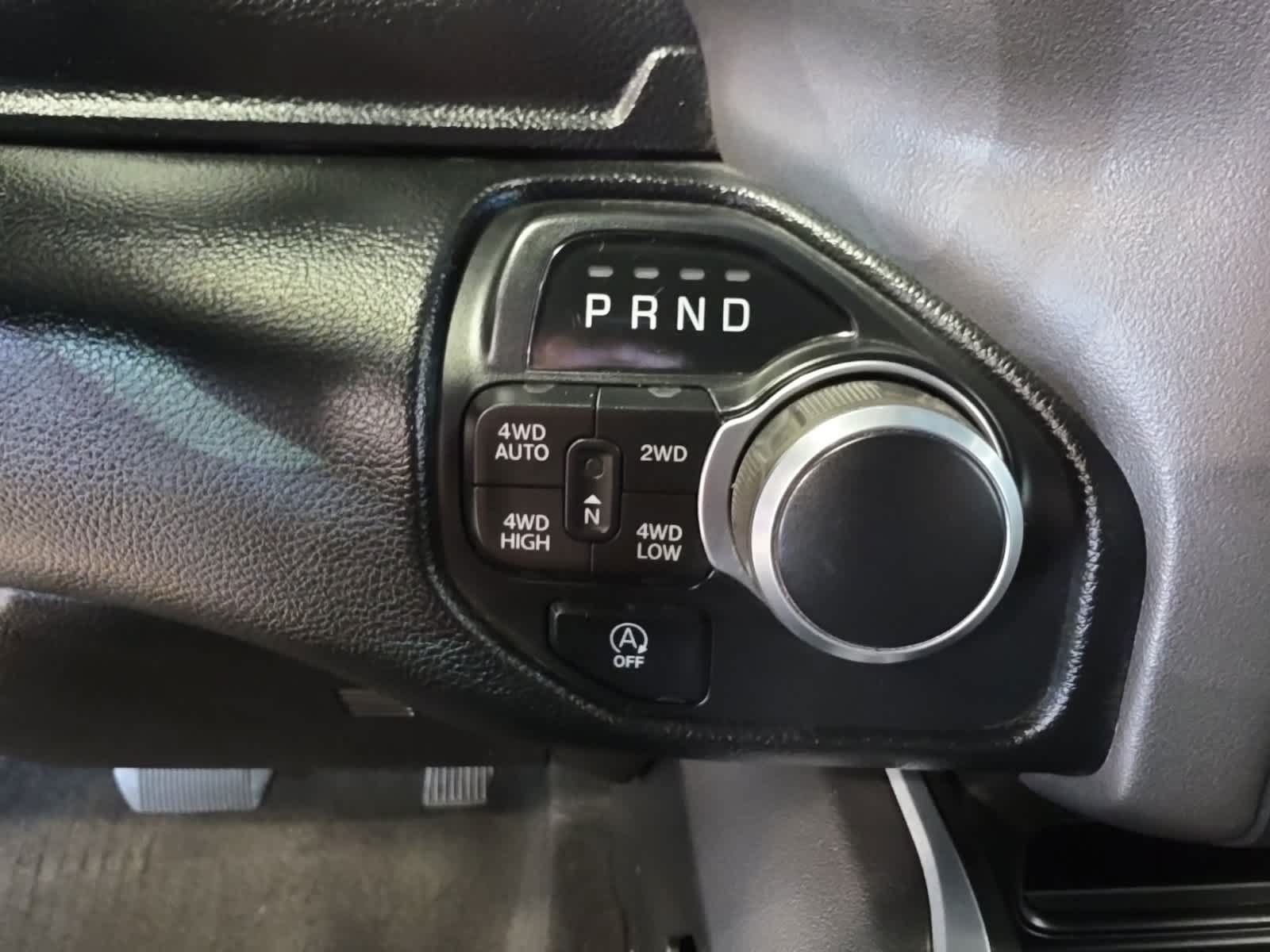 Used 2020 RAM 1500 Big Horn AWD/4WD image 23