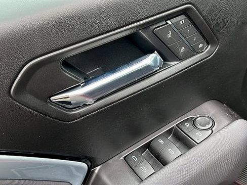 New 2026 Chevrolet Colorado Z71 w/ Technology Package image 17