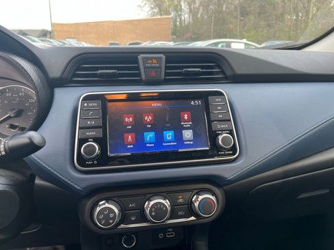 Used 2025 Nissan Versa SV image 20