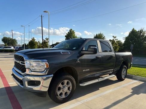 Used 2024 RAM 2500 Big Horn AWD/4WD image 1