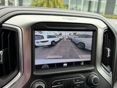 Used 2020 Chevrolet Silverado 1500 LT w/ All-Star Edition image 4