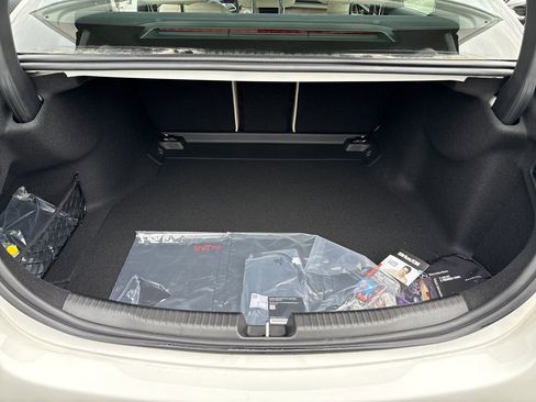 New 2025 Mercedes-Benz C 300 4MATIC Sedan image 8