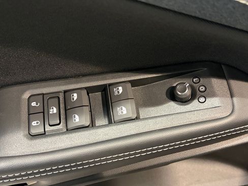 New 2026 Jeep Cherokee Laredo image 15