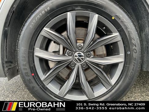 Used 2022 Volkswagen Tiguan SE image 36