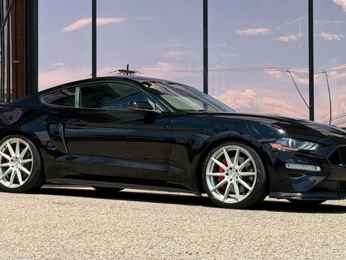 Used 2019 Ford Mustang GT Premium w/ Equipment Group 401A RWD image 17