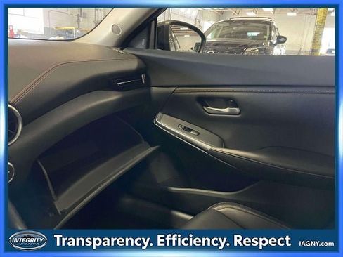 Used 2021 Nissan Sentra SR w/ SR Premium Package FWD image 34