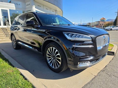 Used 2020 Lincoln Aviator Reserve w/ Equipment Group 201A RWD image 3