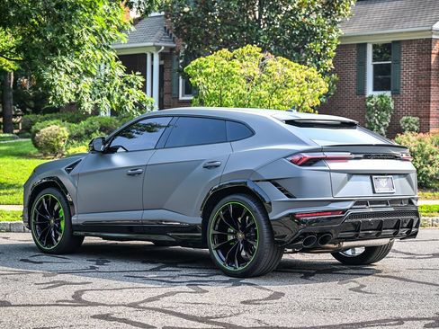 Used 2024 Lamborghini Urus S AWD/4WD image 3