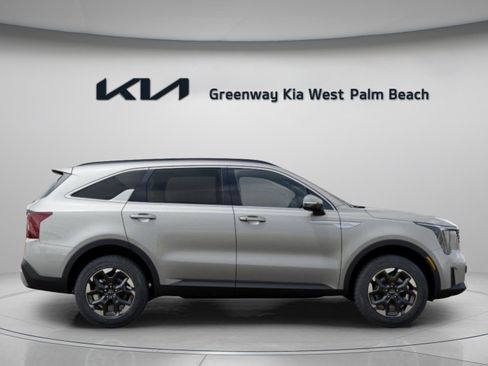 New 2026 Kia Sorento S AWD/4WD image 9