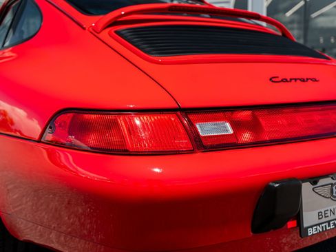 Used 1995 Porsche 911 Carrera RWD image 12
