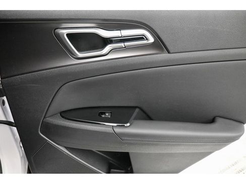 Used 2023 Kia Sportage EX image 23