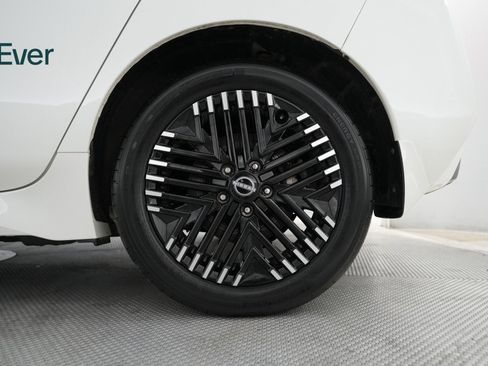 Used 2024 Nissan Leaf SV Plus image 18