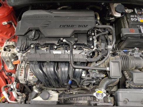 Used 2022 Hyundai Elantra SEL w/ Convenience Package FWD image 30
