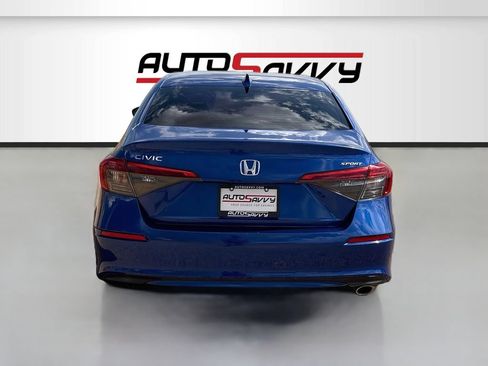 Used 2023 Honda Civic Sport image 6
