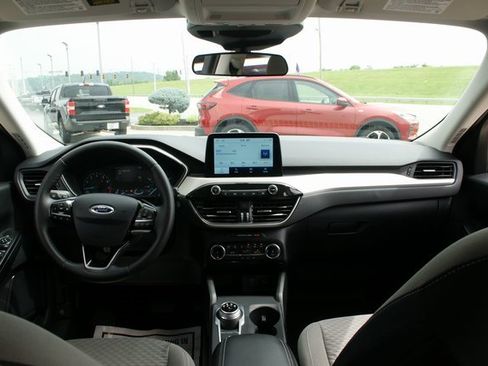 Used 2022 Ford Escape SE w/ Convenience Package image 33