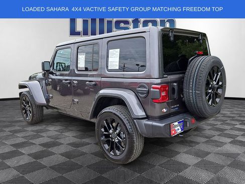 Used 2025 Jeep Wrangler Unlimited Sahara w/ Safety Group AWD/4WD image 6