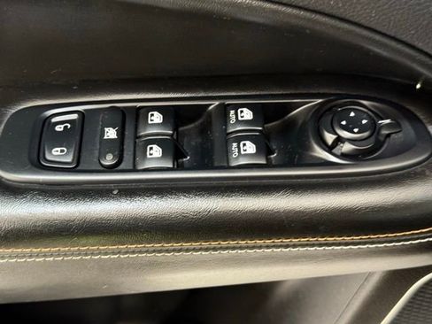 Used 2021 Jeep Compass Sport image 28