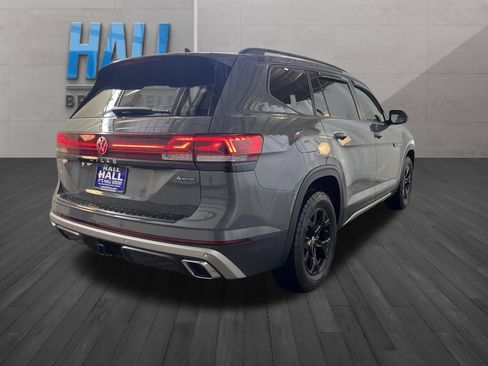 Certified 2024 Volkswagen Atlas Peak Edition SEL image 6