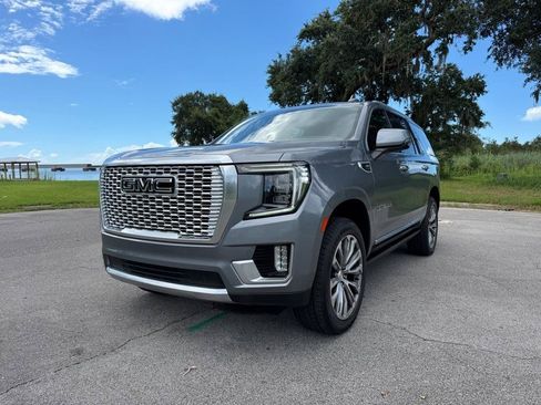 Used 2021 GMC Yukon Denali w/ Denali Premium Package RWD image 2