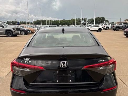 Used 2024 Honda Civic Sport image 4