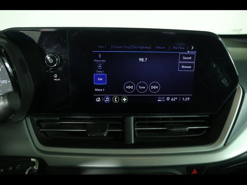 Used 2025 Chevrolet Trax LS w/ LS Convenience Package image 23