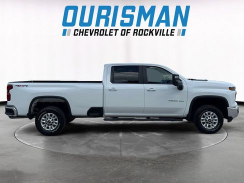 Used 2025 Chevrolet Silverado 2500 LT w/ Convenience Package AWD/4WD image 7