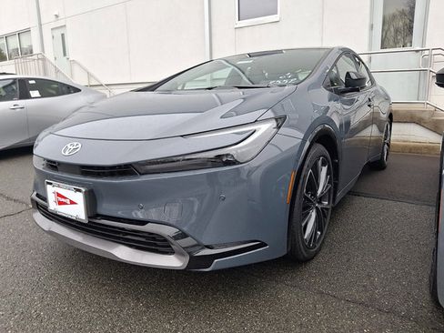 New 2026 Toyota Prius Limited image 3