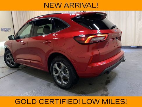 Used 2024 Ford Escape ST-Line w/ Tech Pack #1 AWD/4WD image 5