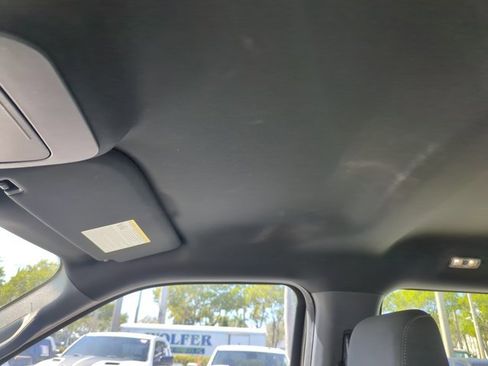 Used 2022 Ford F150 XLT w/ Equipment Group 302A High image 10