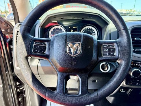 Used 2016 RAM 1500 Express AWD/4WD image 16