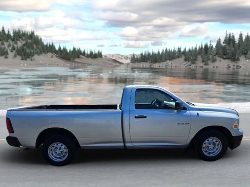 Used 2010 Dodge Ram 1500 Truck ST image 2