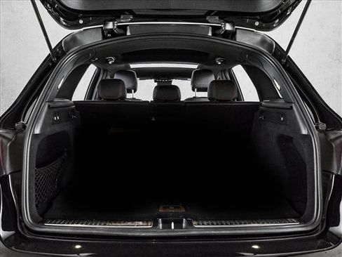 Certified 2022 Mercedes-Benz GLC 43 AMG 4MATIC image 6