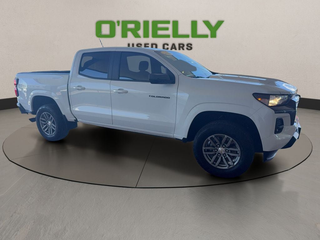 Used 2024 Chevrolet Colorado LT w/ LT Convenience Package II RWD image 8