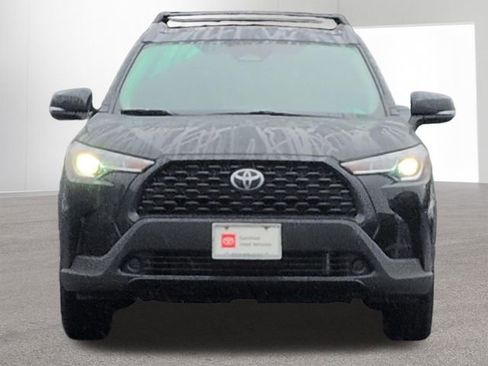 Certified 2023 Toyota Corolla Cross LE w/ Moonroof Package AWD/4WD image 2