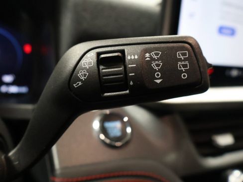 Used 2025 Ford Explorer ST-Line w/ ST-Line Street Pack image 41