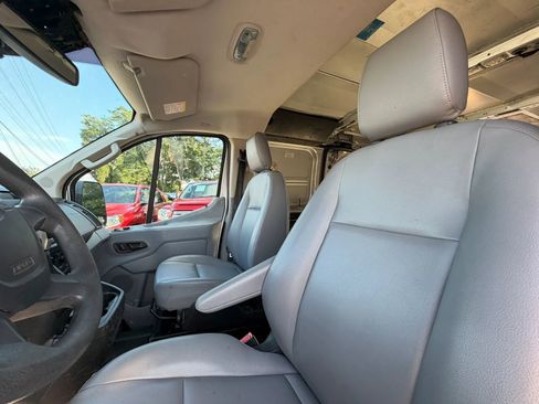 Used 2017 Ford Transit 150 130 Low Roof RWD image 13