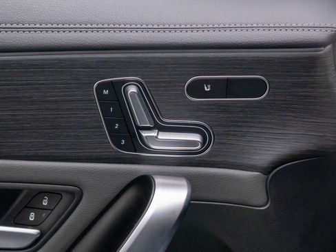 Used 2025 Mercedes-Benz CLA 35 AMG 4MATIC image 17