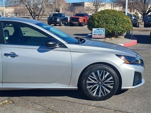 Certified 2024 Nissan Altima 2.5 SV image 2