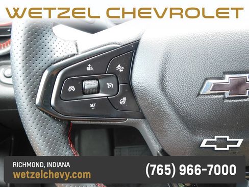 Used 2026 Chevrolet Trax RS FWD image 28