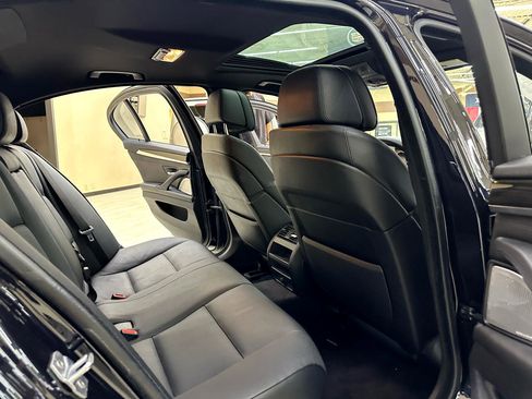 Used 2013 BMW 550i Sedan image 37