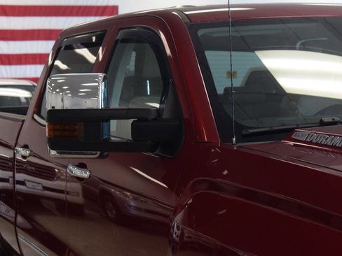 Used 2018 GMC Sierra 2500 Denali w/ Duramax Plus Package AWD/4WD image 11