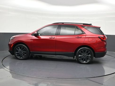 Used 2023 Chevrolet Equinox RS w/ RS Leather Package FWD image 2