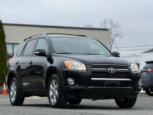 Used 2010 Toyota RAV4 Limited image 2