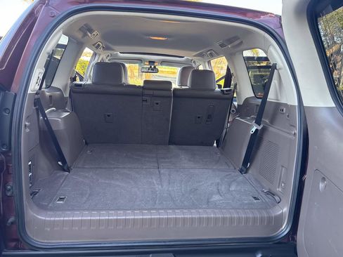 Used 2012 Lexus GX 460 Premium image 30