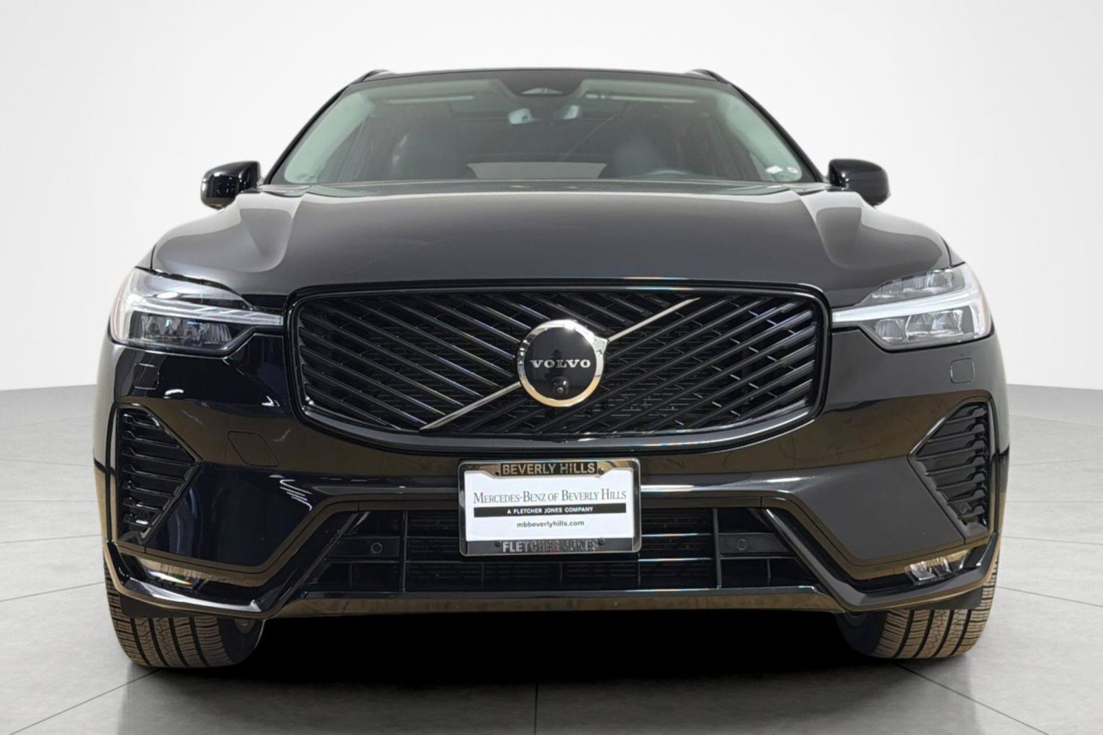 Used 2026 Volvo XC60 B5 Ultra AWD/4WD image 8