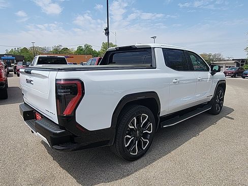 New 2025 GMC Sierra EV Denali image 11