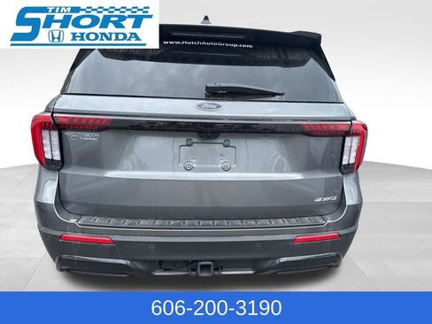 Used 2025 Ford Explorer ST-Line w/ Premium Package AWD/4WD image 8